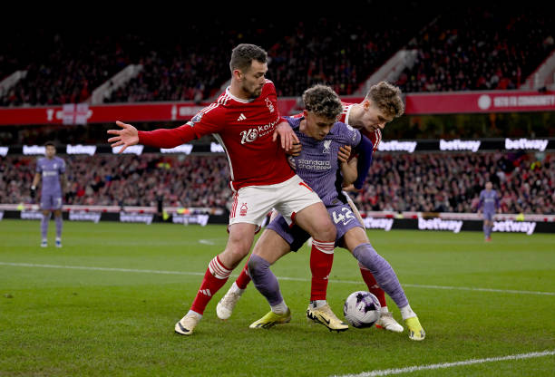 虽然国足在 虽然国足在