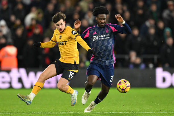 面对这种尴 面对这种尴